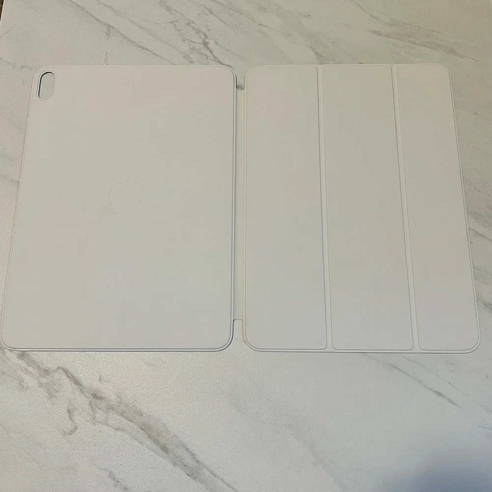 Apple Smart Folio IPad Case